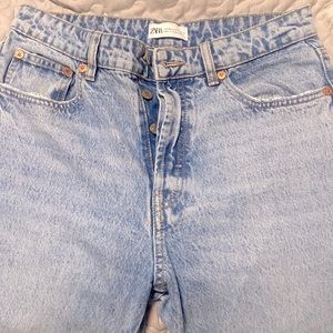 ZARA HI-RISE STRAIGHT LEG JEANS
